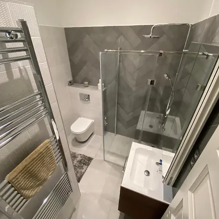 Suncity Riverside Apartman Apartmán *