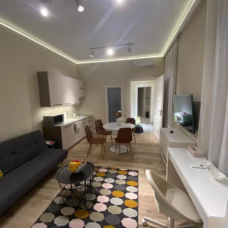 Suncity Riverside Apartman